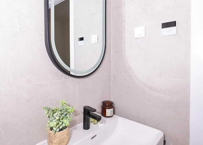 Апартаменты Luna Mare Premium *