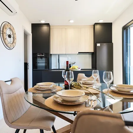 Luna Mare Premium Apartamento *