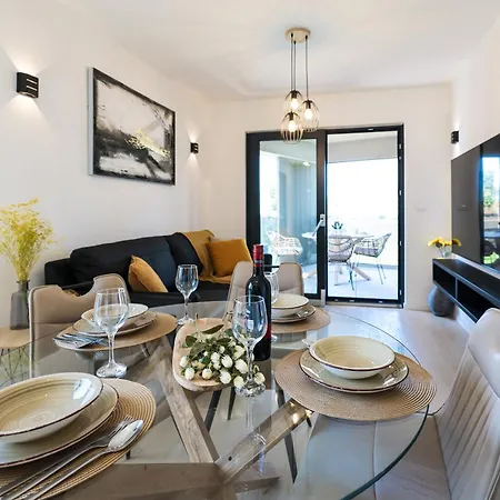 Luna Mare Premium Apartamento *
